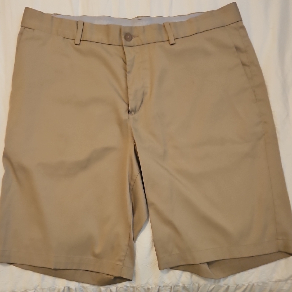 Men's Nike Tan Golf Shorts